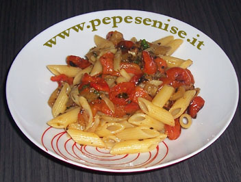 PENNE CON POMODORINI E VERDURE GRIGLIATE